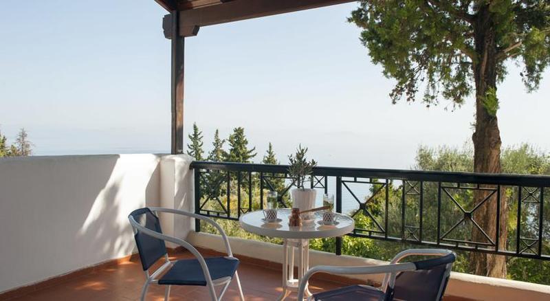 Corfu Village (Adults Only) Агиос-Иоаннис-Перист Экстерьер фото