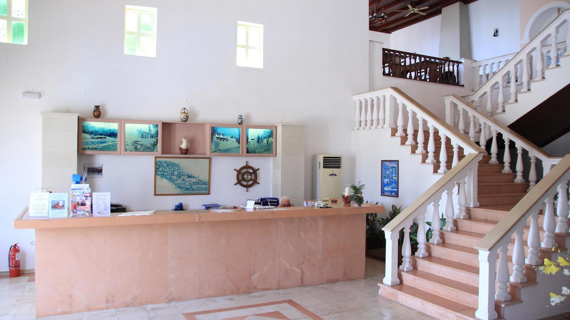 Corfu Village (Adults Only) Агиос-Иоаннис-Перист Экстерьер фото